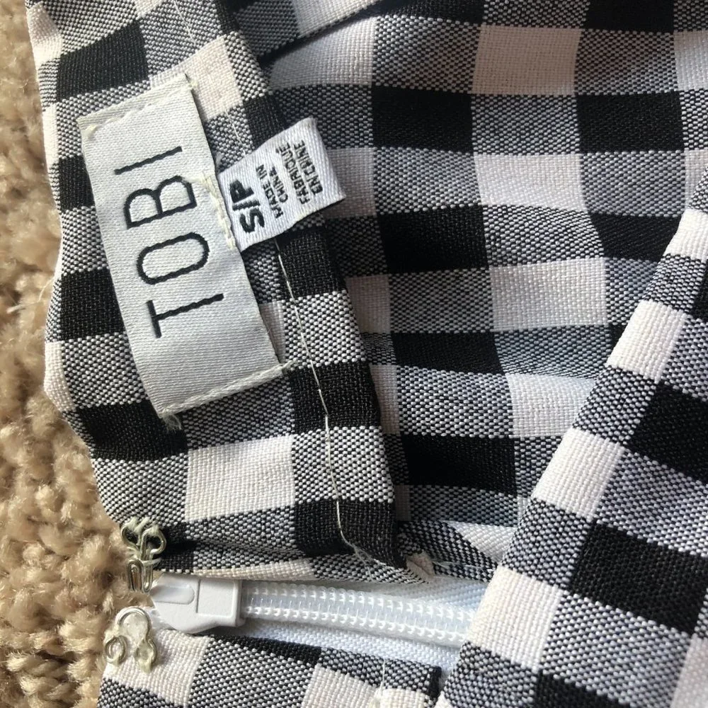 Black and White Gingham Skort - Picture 2 of 4